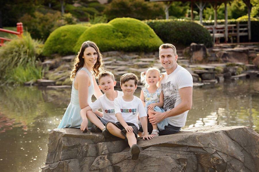 carousel-hero-element image-0